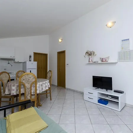 Ivan Apartament *