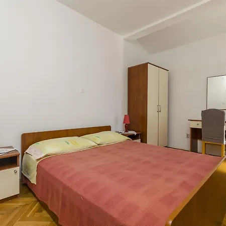 Apartament Ivan *